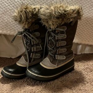 Women’s Sorel winter boots